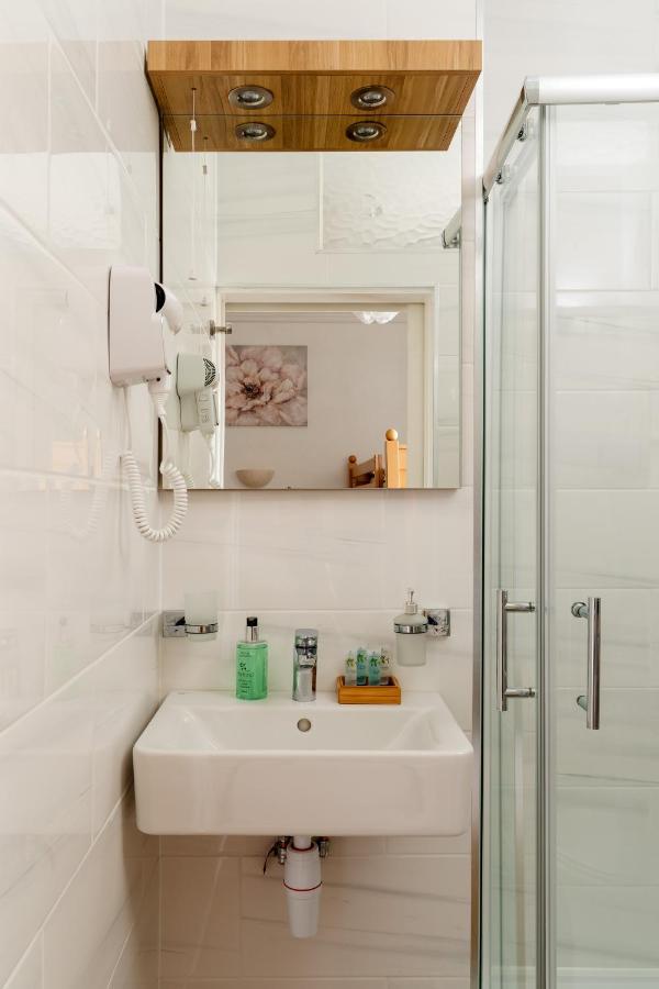 The Torland - Seafront - Free Parking, En-suite Paignton