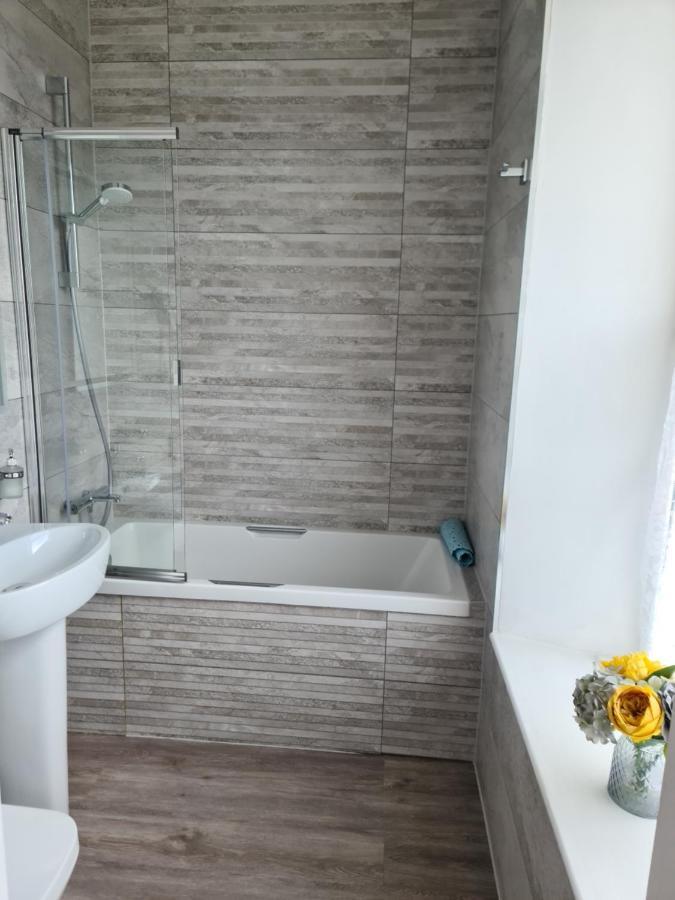 The Torland - Seafront - Free Parking, En-suite Paignton