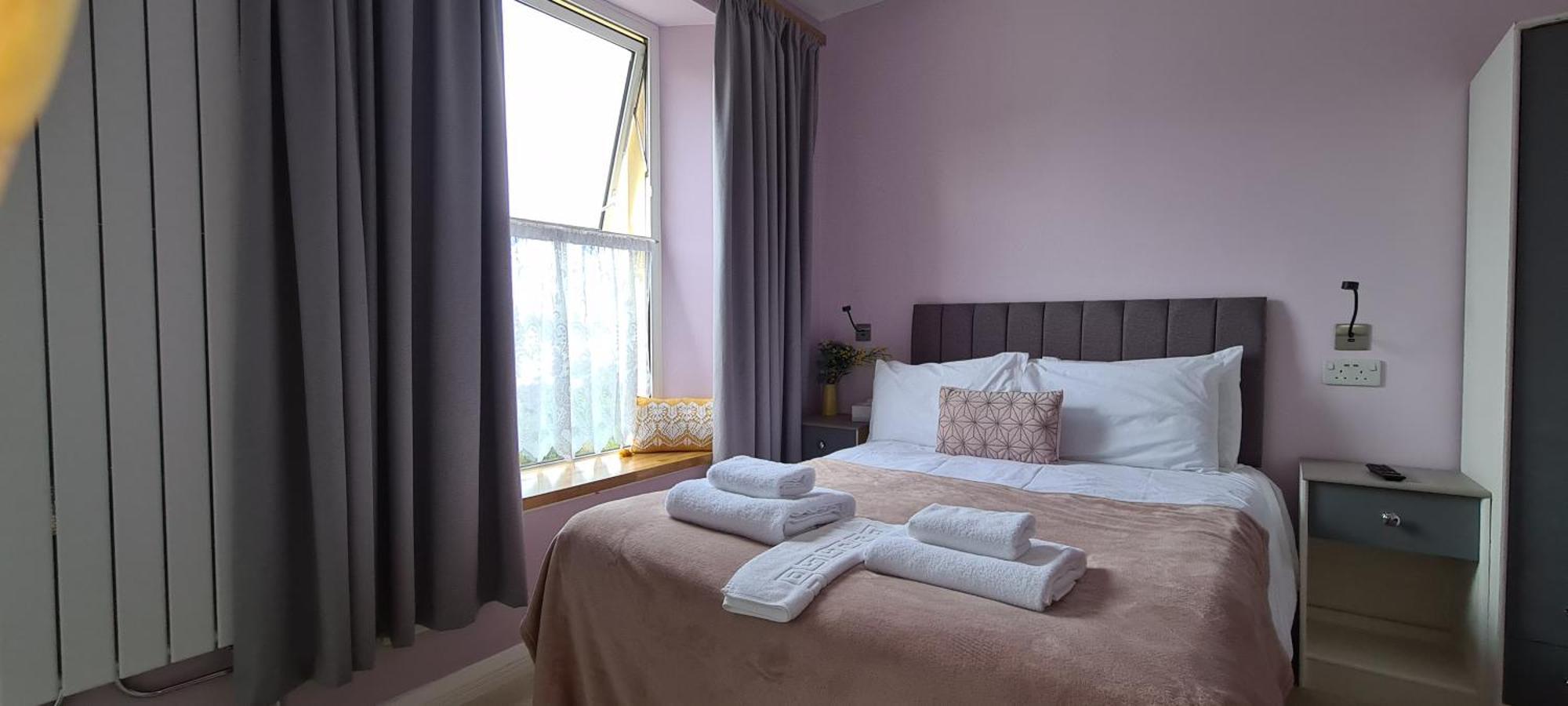 The Torland - Seafront - Free Parking, En-suite