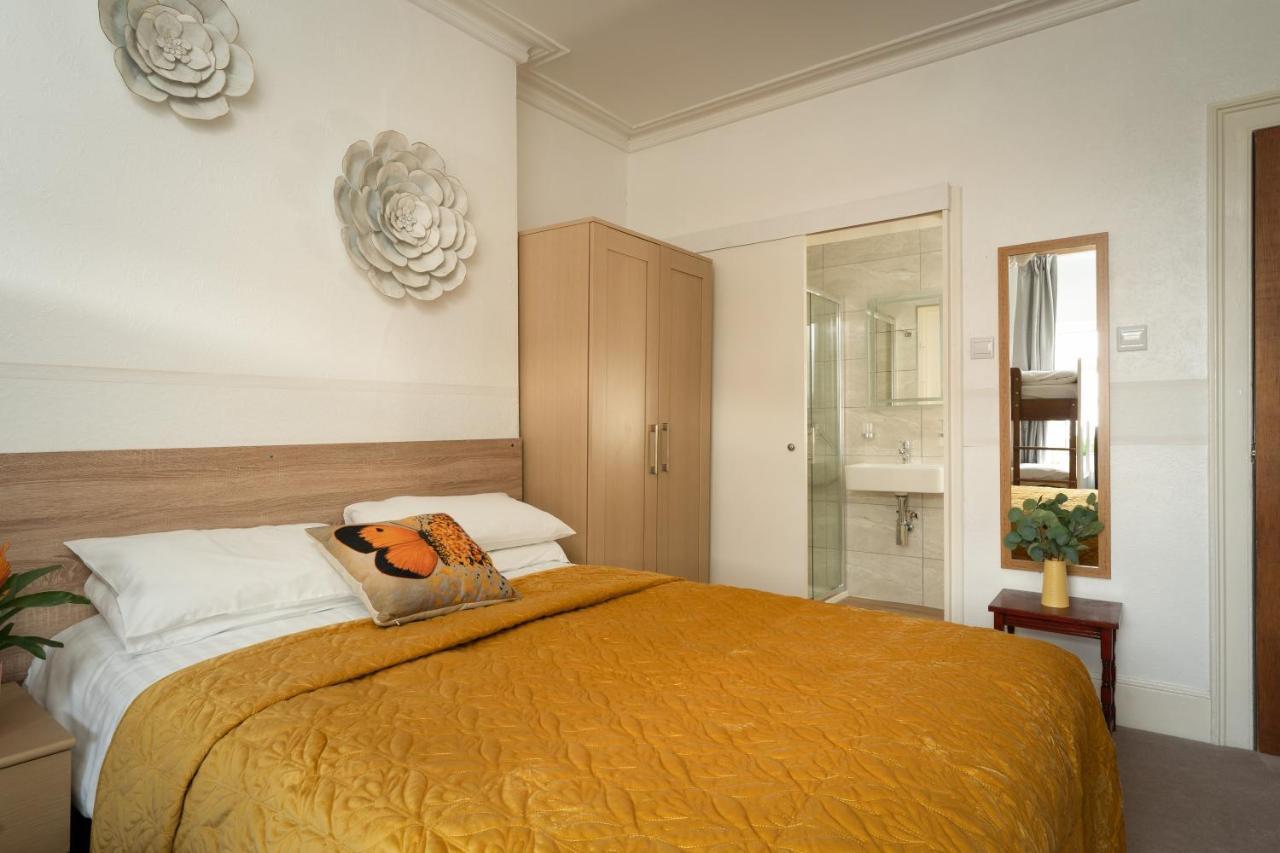 The Torland - Seafront - Free Parking, En-suite Hotel 4*
