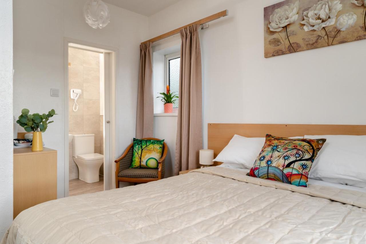 Hotel The Torland - Seafront - Free Parking, En-suite