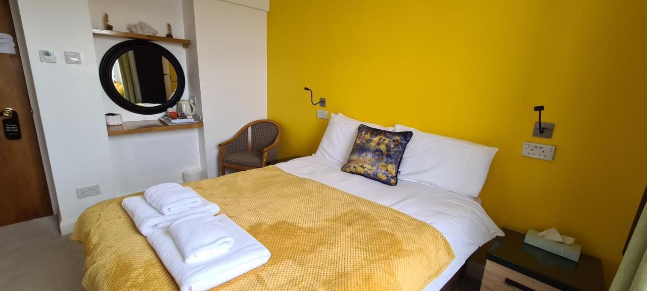 The Torland - Seafront - Free Parking, En-suite 4* Paignton