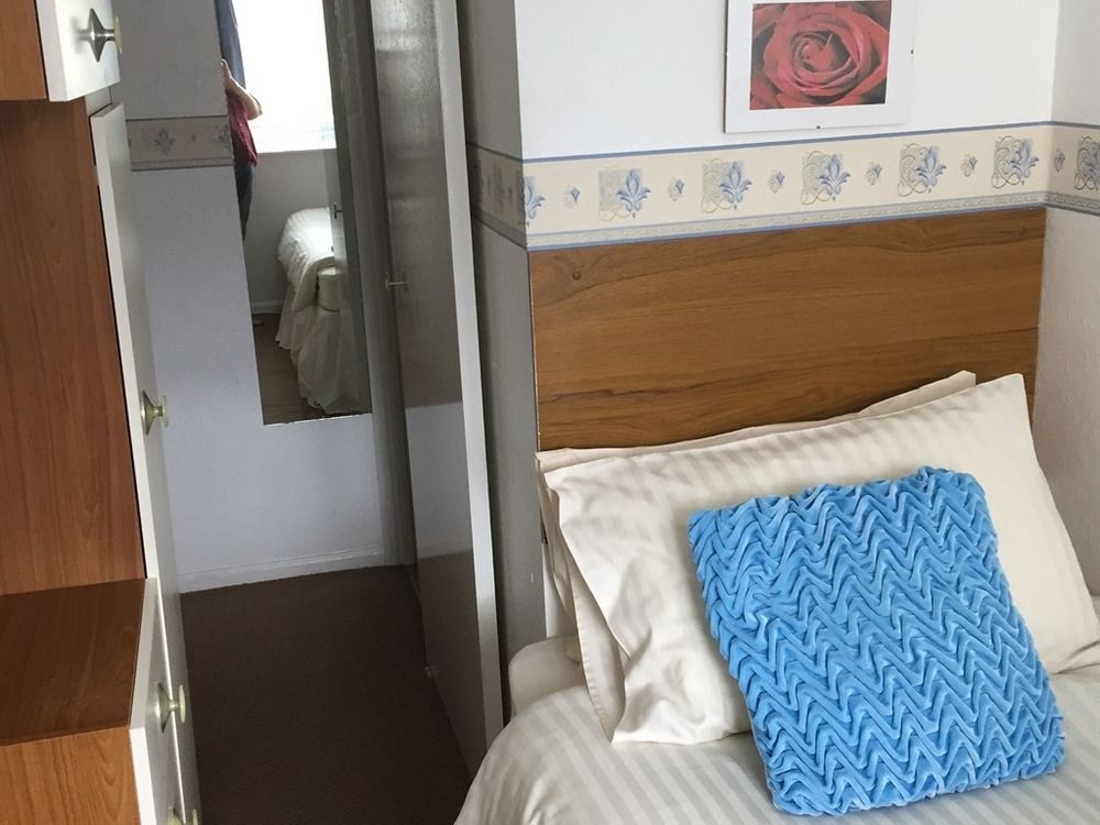 The Torland - Seafront - Free Parking, En-suite 4*